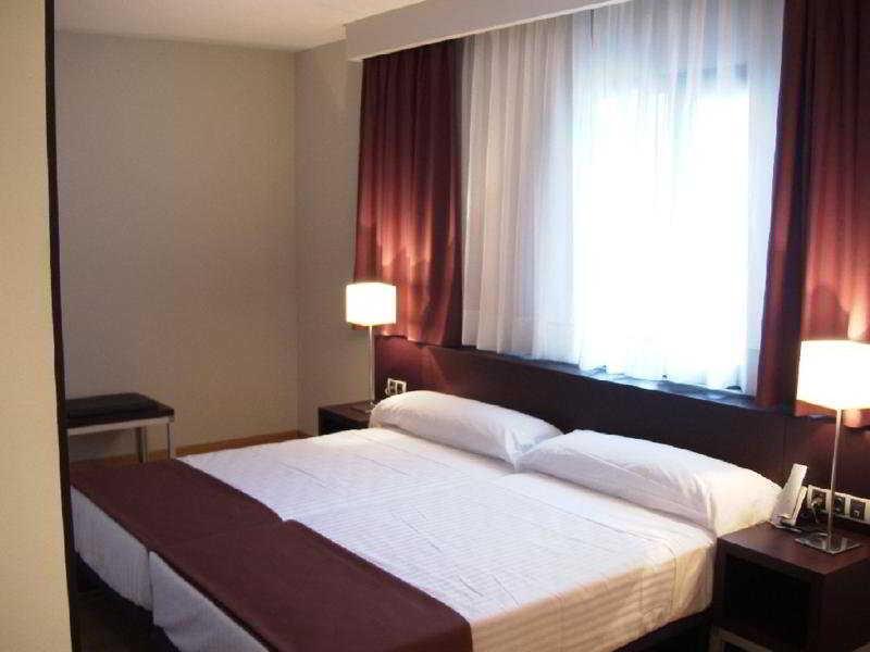 Hotel Plazaola Ірурцун Номер фото